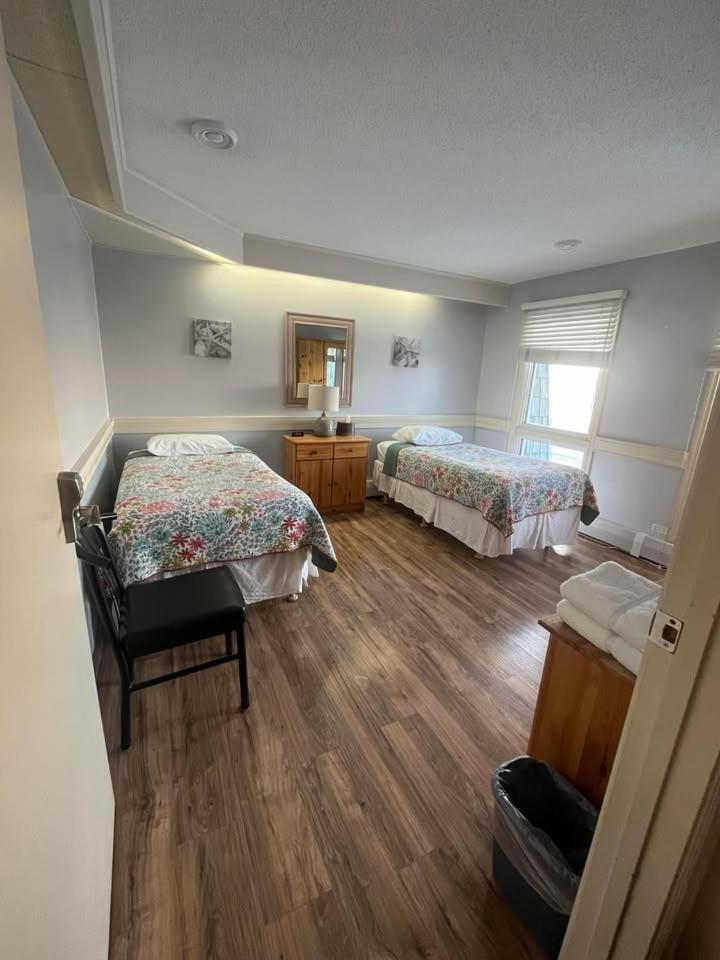 Laura'S Lodge Саскатун Экстерьер фото